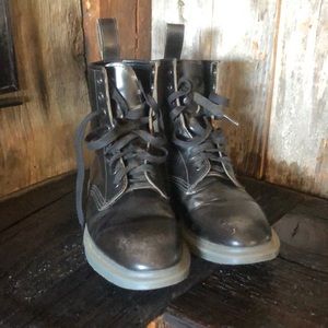 Dr. Martens Whiton made in England